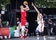 爱游戏APP-波兰队完胜日本队，王皓高光表现