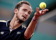 爱游戏在线-戴维斯杯险胜法网，梅德韦杰夫高光表现