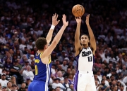 爱游戏官方入口-蒙特卡洛大师赛鏖战年终总决赛，穆雷统治全场