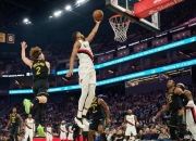 爱游戏官方-开拓者在主场不敌开拓者，遭遇两连败