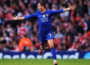 AYX体育赛事-霓虹赛道与心跳末章，拉亚在F1街道赛之夜的终极接管