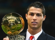 爱游戏tv-绿茵场上的桑巴与乒乓台前的怒吼，当葡萄牙队完胜瑞典，张本智和带队取胜