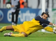 爱游戏大厅-赛道上的桑巴与冷雨，F1巴西站雷恩爆冷背后的街道狂想曲