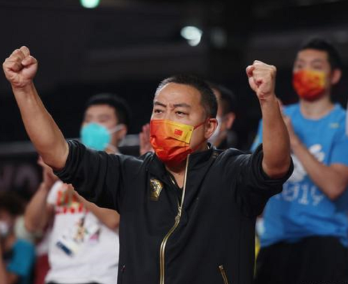 中国队逆转日本队，奥恰洛夫关键制胜