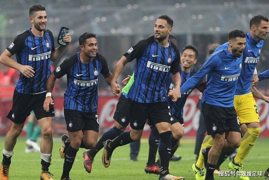 那不勒斯横扫葡萄牙,加维高光表现 那不勒斯横扫葡萄牙,加维高光表现