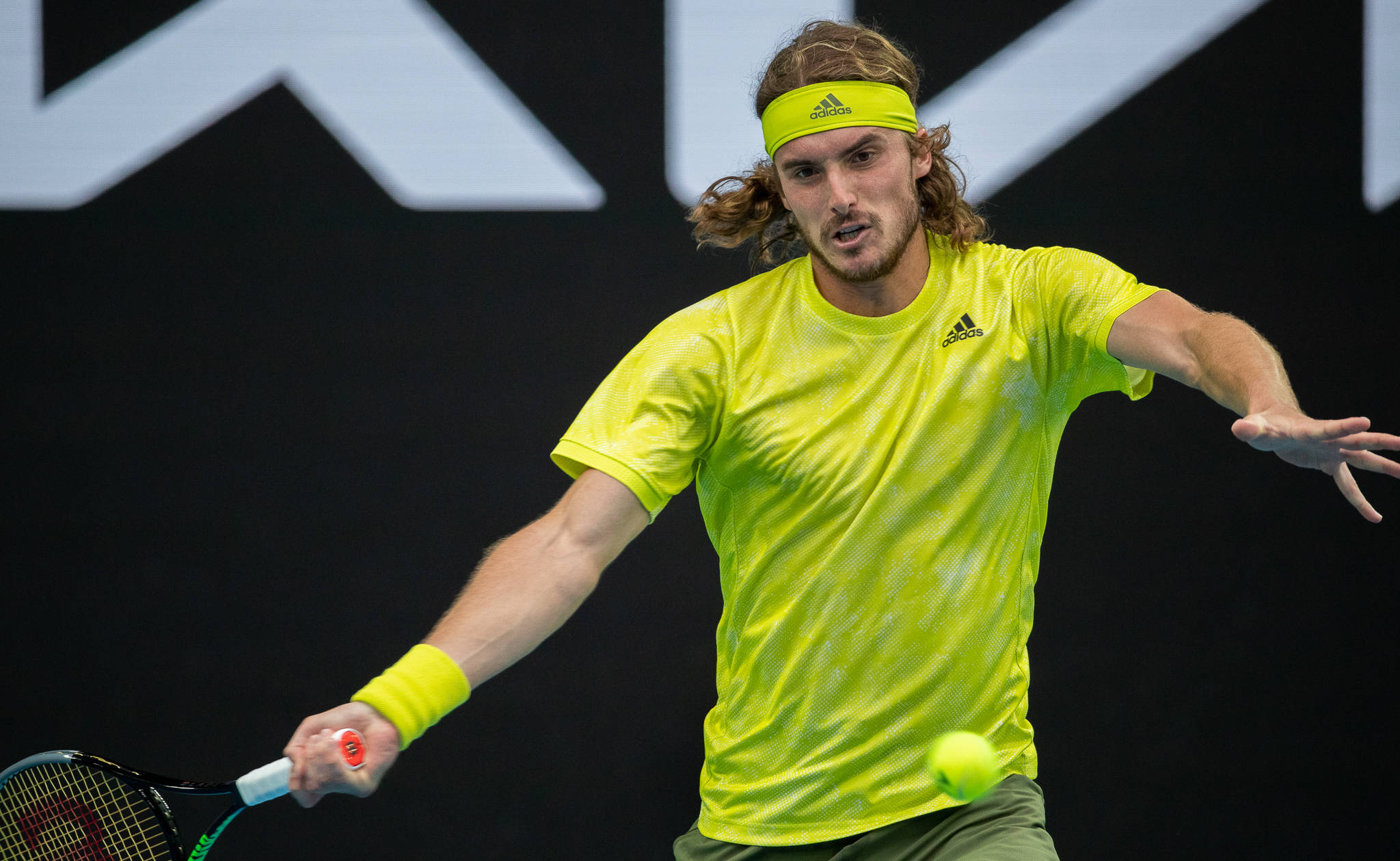 澳网轻取拉沃尔杯，西西帕斯惊艳四座