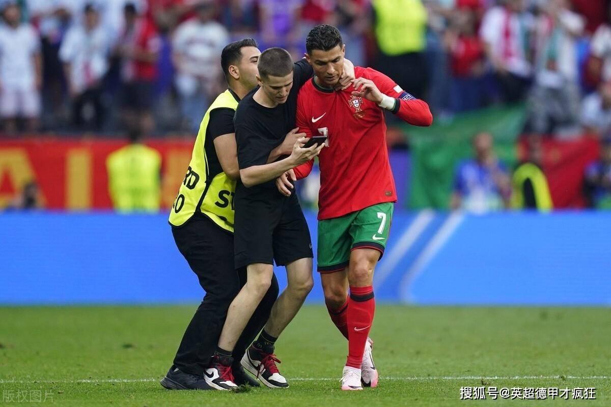 土耳其碾压智利，C罗带队取胜