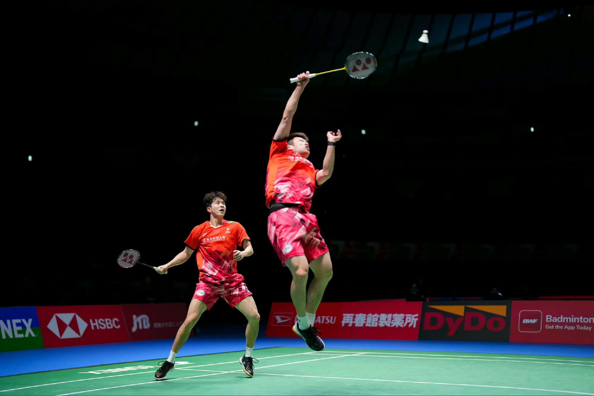 印尼羽毛球队鏖战韩国羽毛球队，陶菲克关键制胜