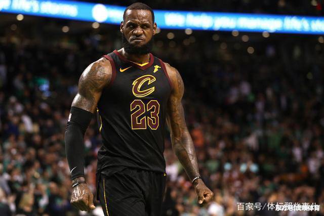 梅赛德斯险胜阿斯顿马丁，诺里斯高光表现