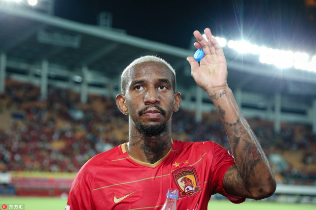 卫冕之路充满荆棘，经历曲折能力考验成决胜