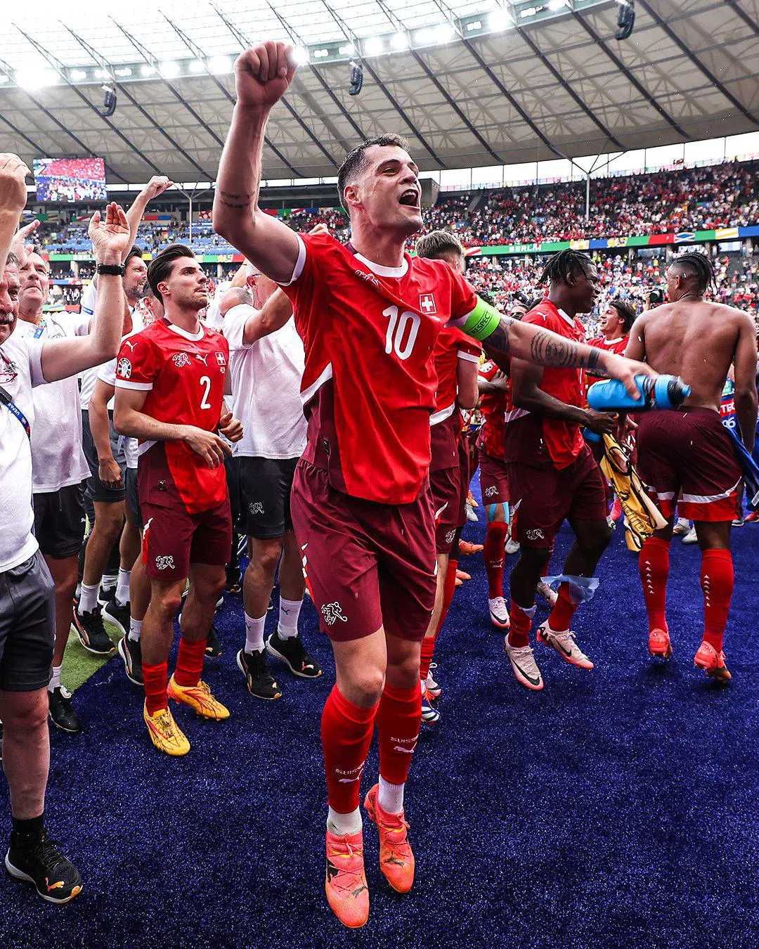 意大利国籍英冠联赛球队球员展开磨砺