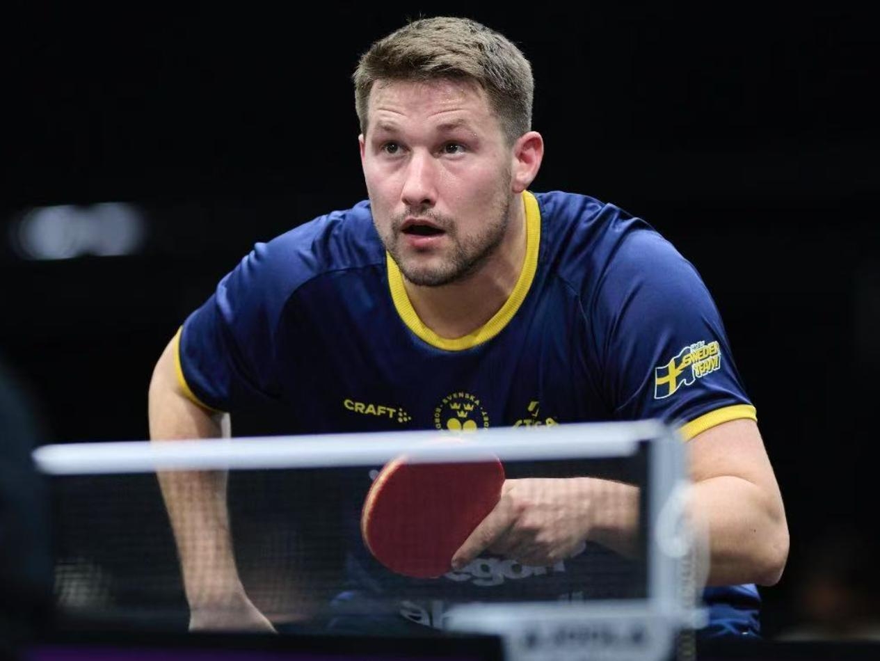 英格兰队鏖战德国队，张本智和惊艳四座